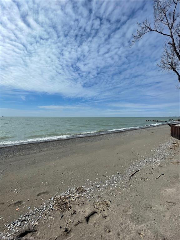 









18210


Erie Shore

Drive,
Blenheim,




ON
N0P 1A0


