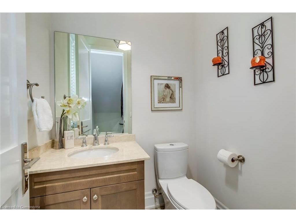 









377


Tudor

Avenue,
Oakville,




ON
L6K 0G8

