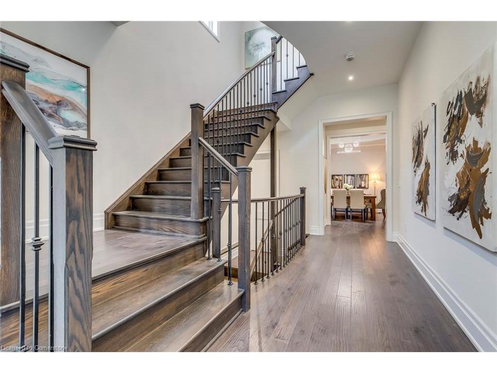 









377


Tudor

Avenue,
Oakville,




ON
L6K 0G8

