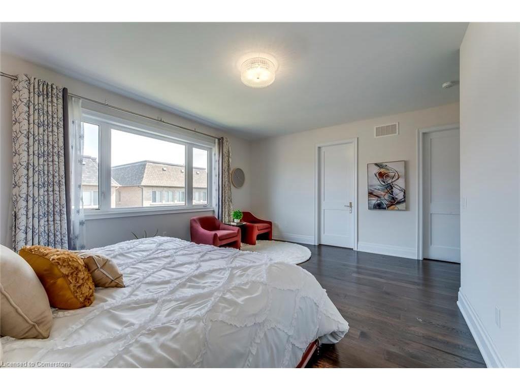 









377


Tudor

Avenue,
Oakville,




ON
L6K 0G8

