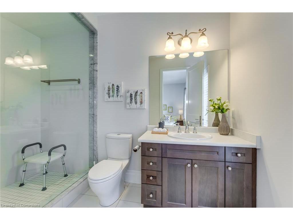 









377


Tudor

Avenue,
Oakville,




ON
L6K 0G8

