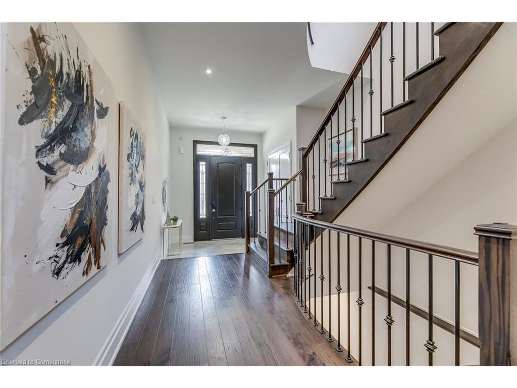 









377


Tudor

Avenue,
Oakville,




ON
L6K 0G8

