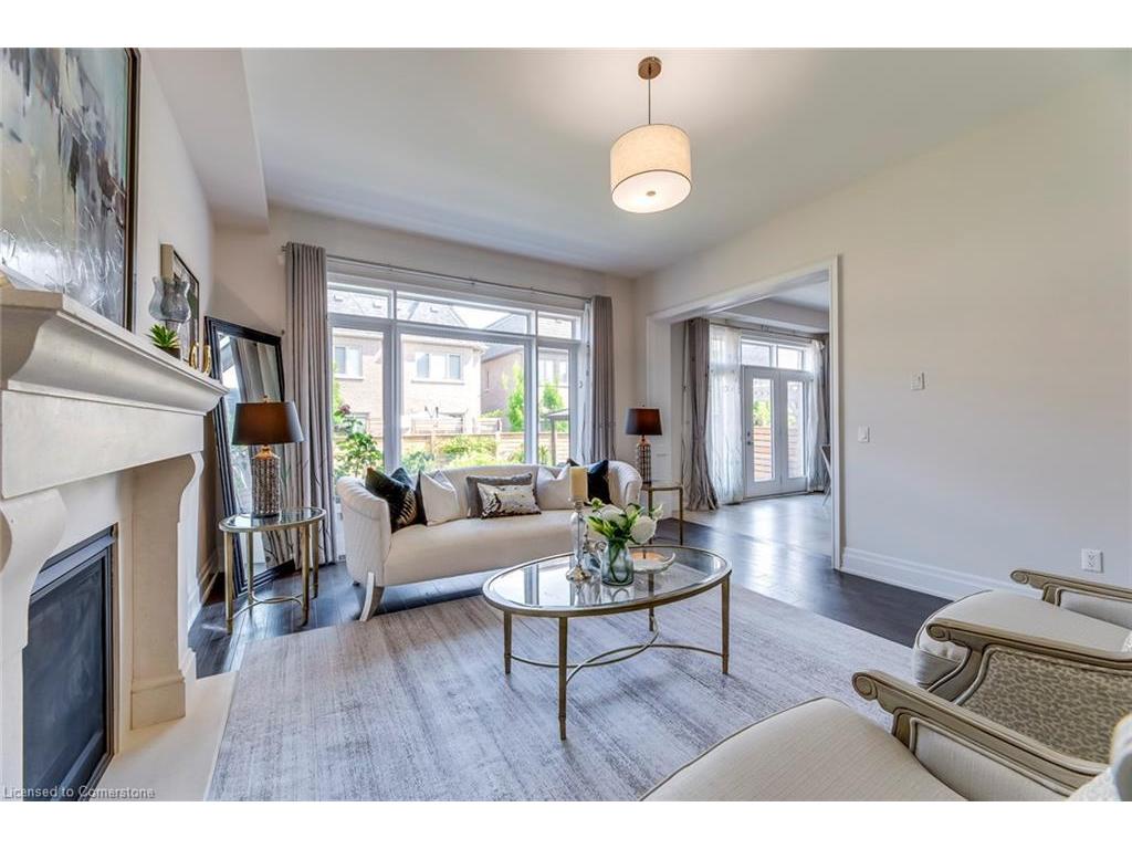 









377


Tudor

Avenue,
Oakville,




ON
L6K 0G8

