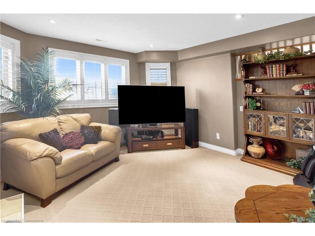 









130


Dorchester

Drive,
Grimsby,




ON
L3M 1A8

