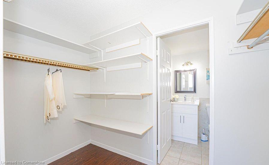 









1050


Stainton

Drive, 322,
Mississauga,




ON
L5C 2T7

