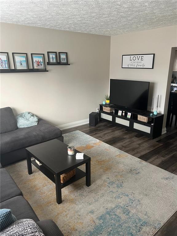 









25


Greenford

Drive,
Hamilton,




ON
L8G 2G4


