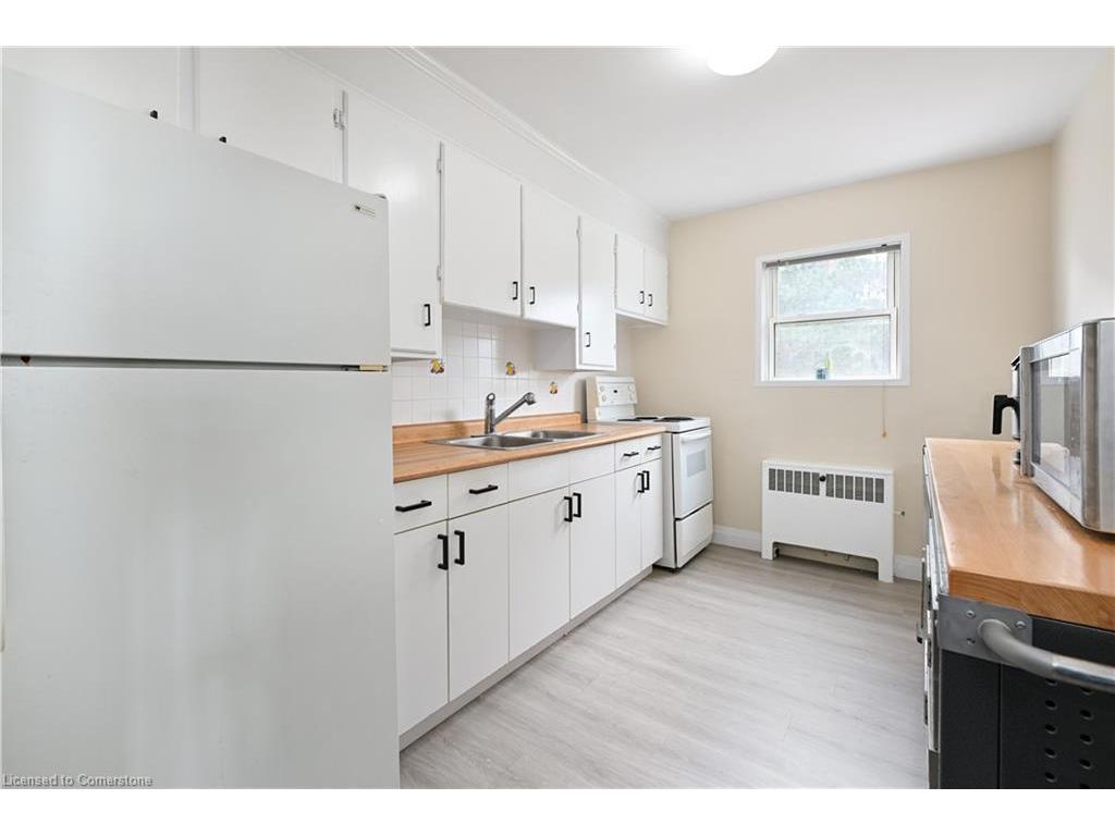 









2418


New

Street, 11,
Burlington,




ON
L7R 1J6

