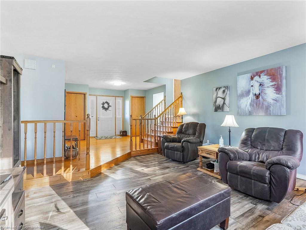 









1306


St Johns

Road West,
Simcoe,




ON
N3Y 4K1

