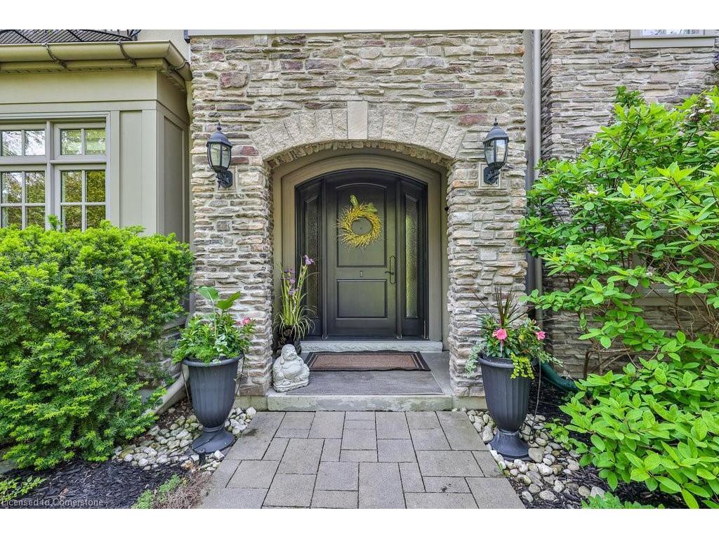 









92


Pinetree

Way,
Mississauga,




ON
L5G 2R1


