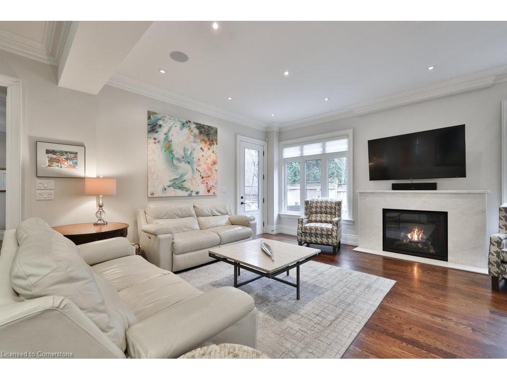 









92


Pinetree

Way,
Mississauga,




ON
L5G 2R1

