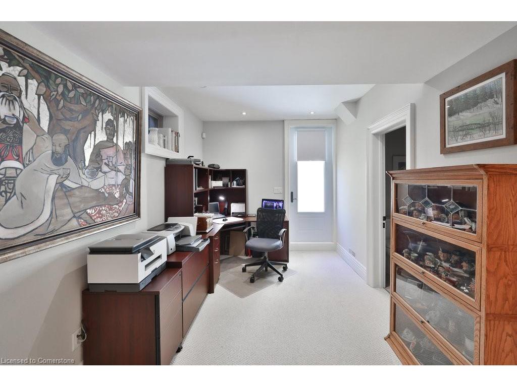 









92


Pinetree

Way,
Mississauga,




ON
L5G 2R1

