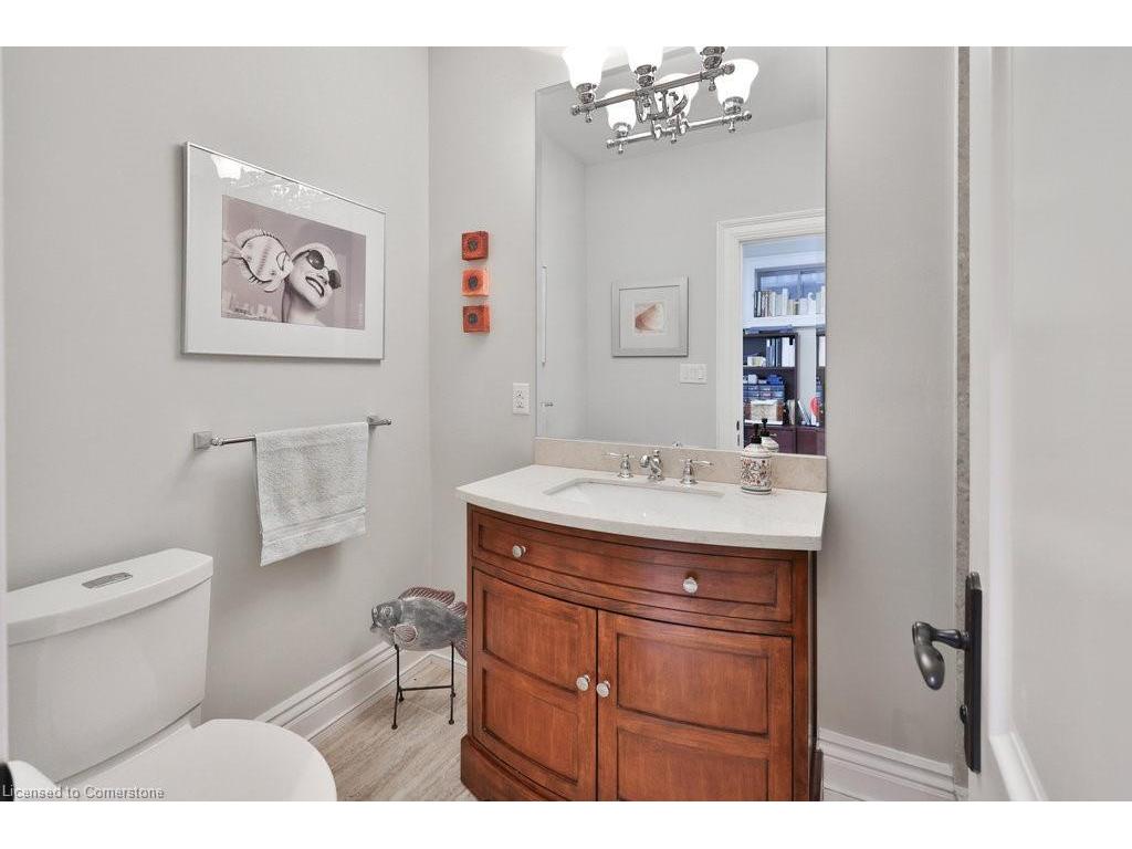 









92


Pinetree

Way,
Mississauga,




ON
L5G 2R1

