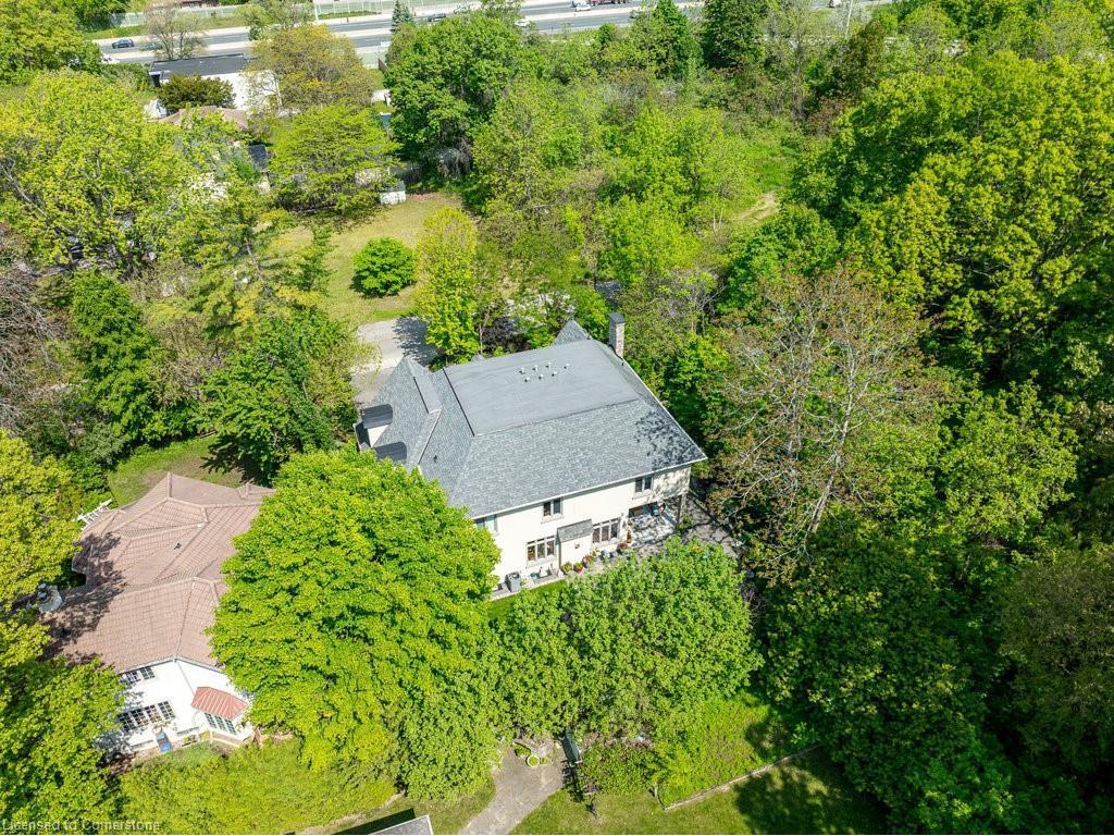 









92


Pinetree

Way,
Mississauga,




ON
L5G 2R1

