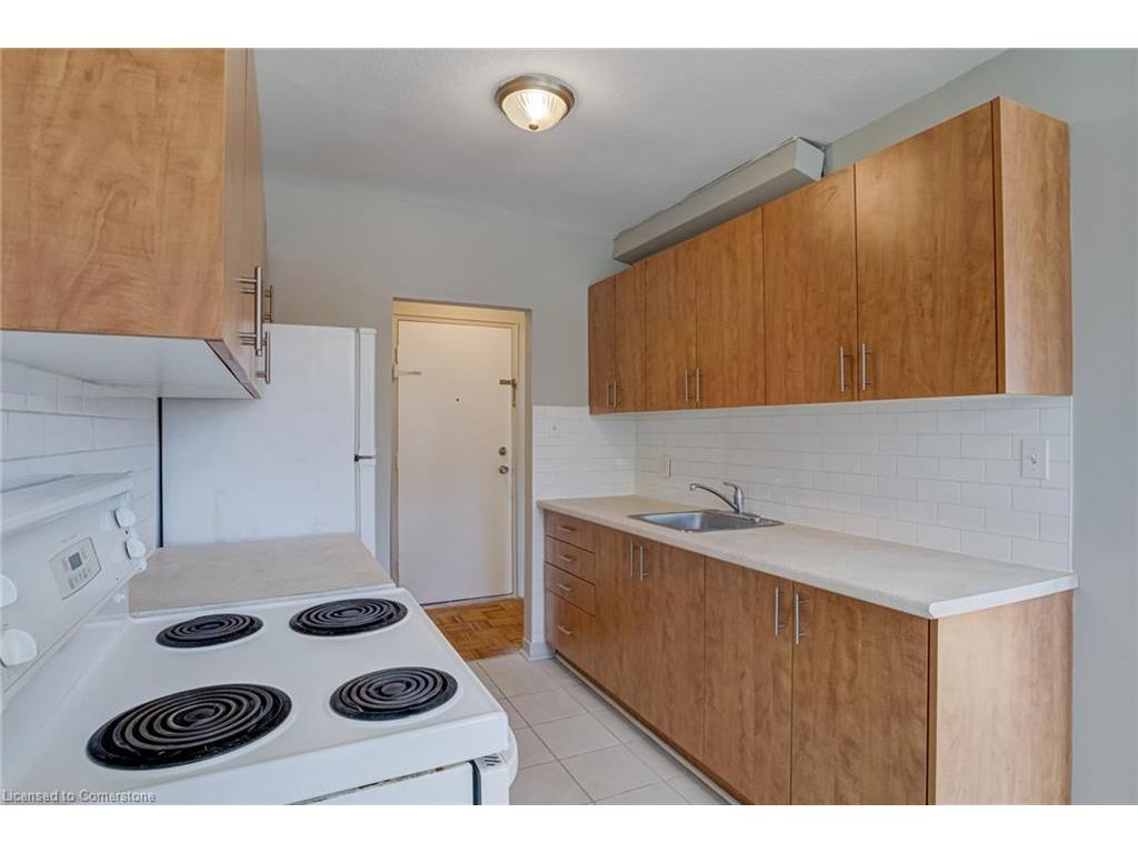 









443


Pearl

Street,
Burlington,




ON
L7R 2N2

