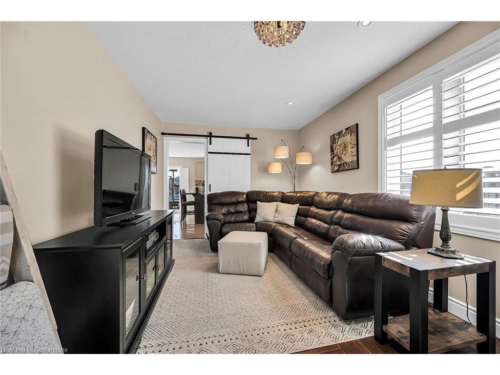 









86


Jeremiah

Court,
Hamilton,




ON
L8V 0A3

