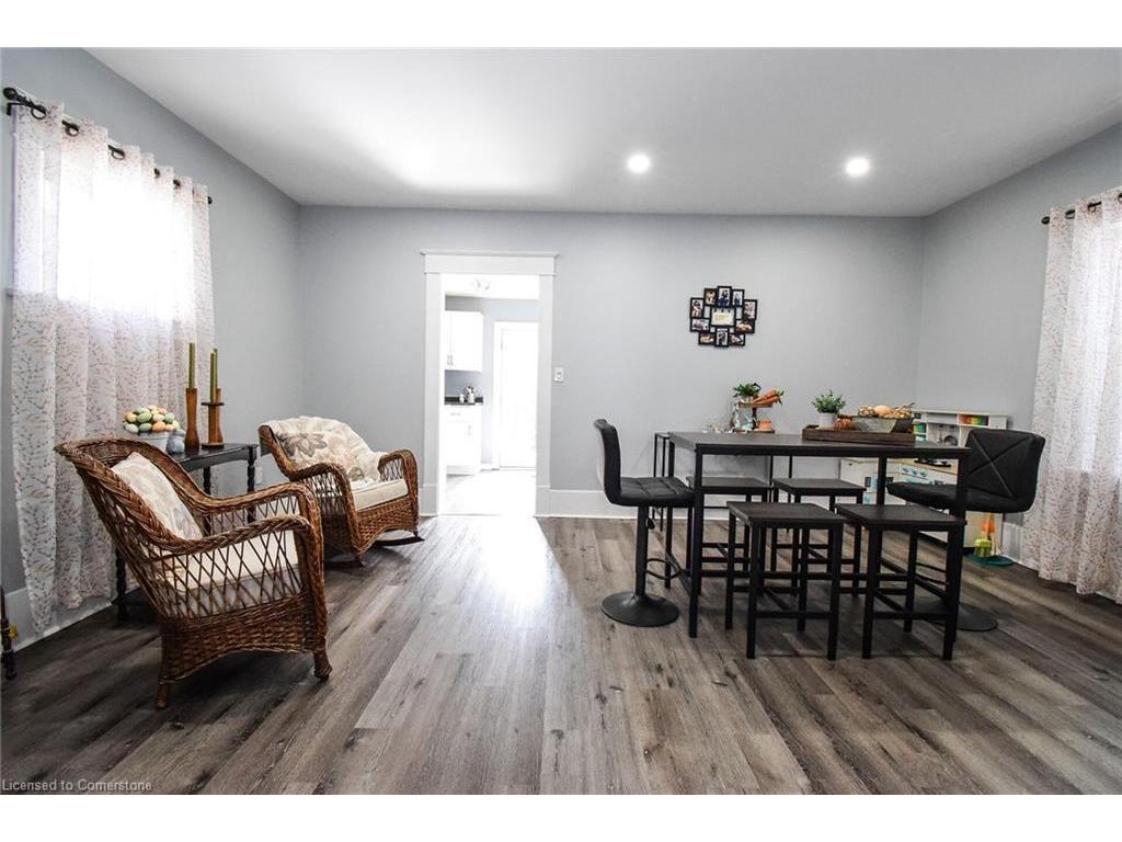 









413


Helena

Street,
Dunnville,




ON
N1A 2T1

