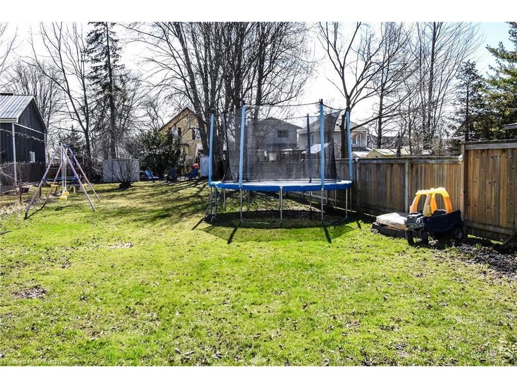 









413


Helena

Street,
Dunnville,




ON
N1A 2T1

