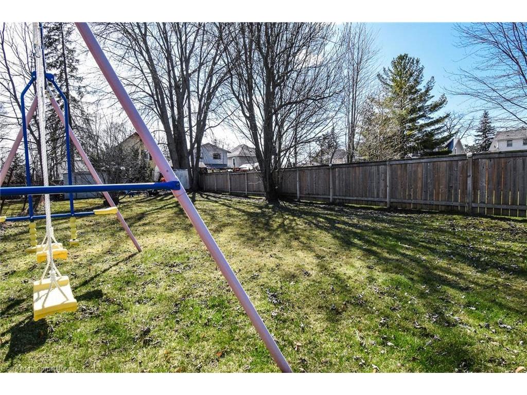 









413


Helena

Street,
Dunnville,




ON
N1A 2T1

