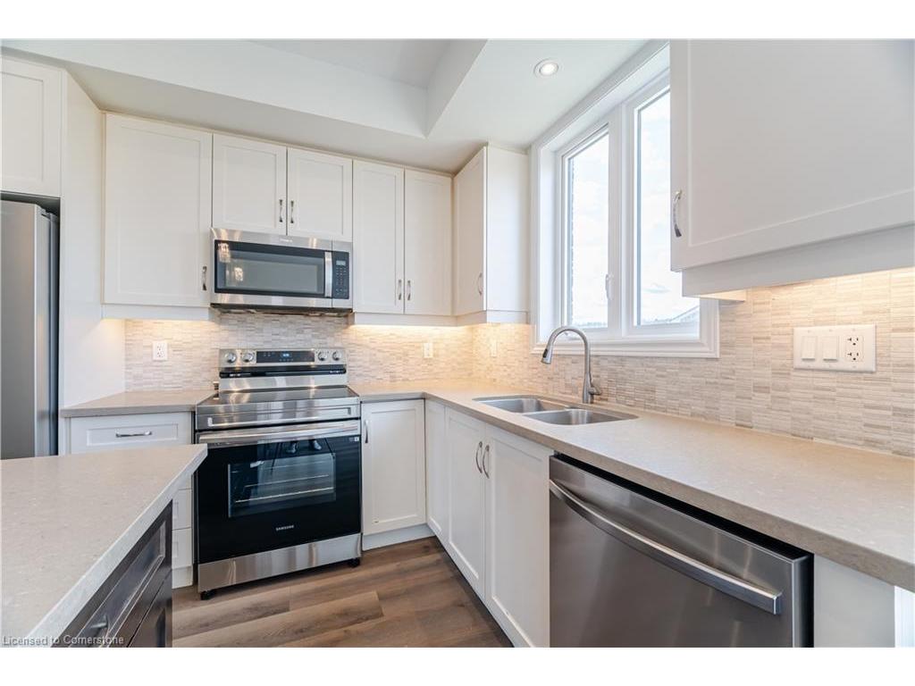 









288


Glover

Road, 54,
Stoney Creek,




ON
L8W 5H6

