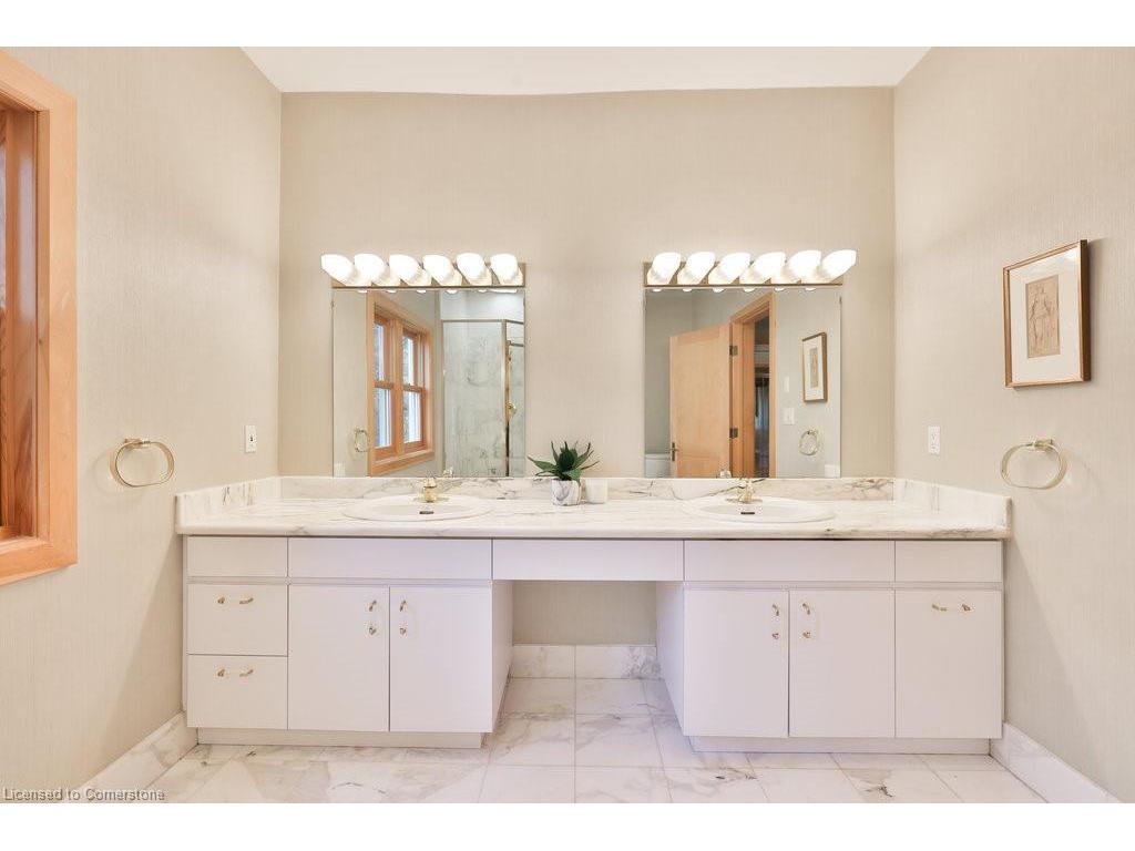 









937


Whittier

Crescent,
Mississauga,




ON
L5H 2X4

