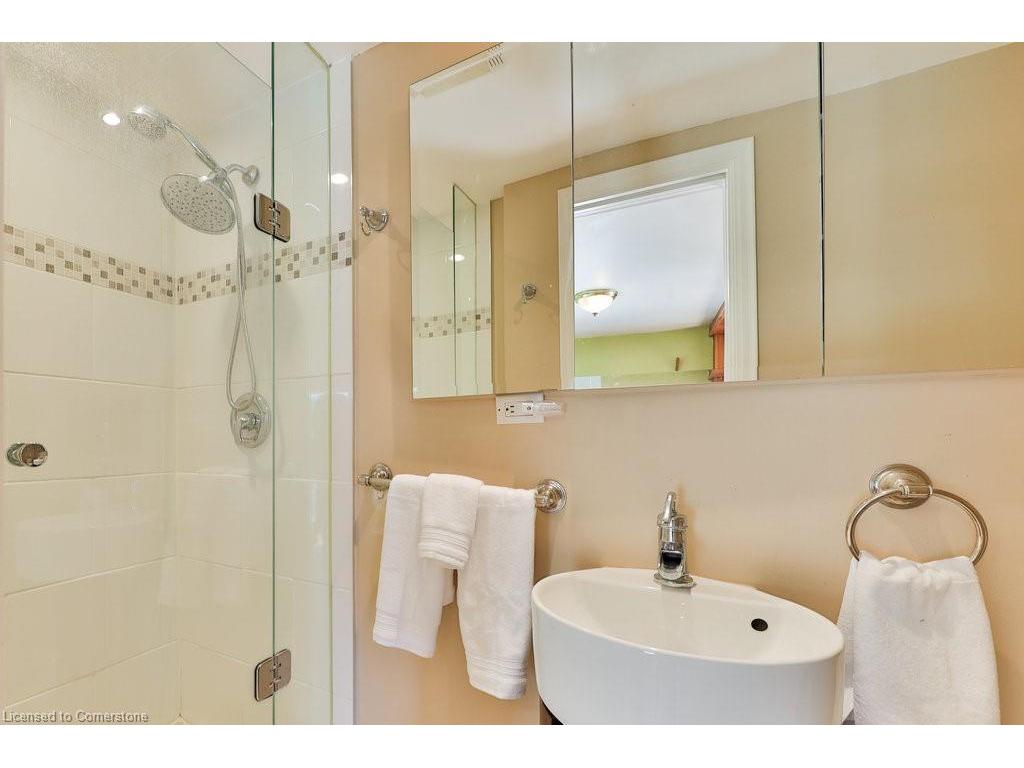 









3098


Given

Road,
Mississauga,




ON
L5A 2N3

