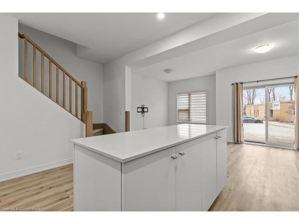 









110


Fergus

Avenue, 3,
Kitchener,




ON
N2A 0K9

