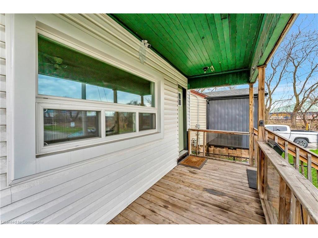









401


Strathearne

Avenue,
Hamilton,




ON
L8H 5L2

