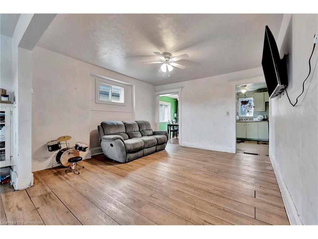









401


Strathearne

Avenue,
Hamilton,




ON
L8H 5L2

