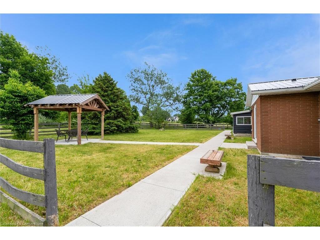 









337


Highway 52

 North,
Ancaster,




ON
L0R 1T0

