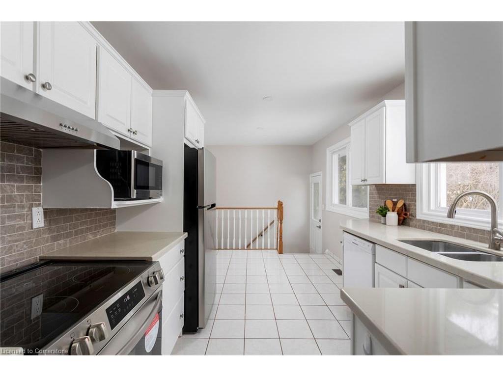 









1181


Newton

Road,
Oakville,




ON
L6H 2A1

