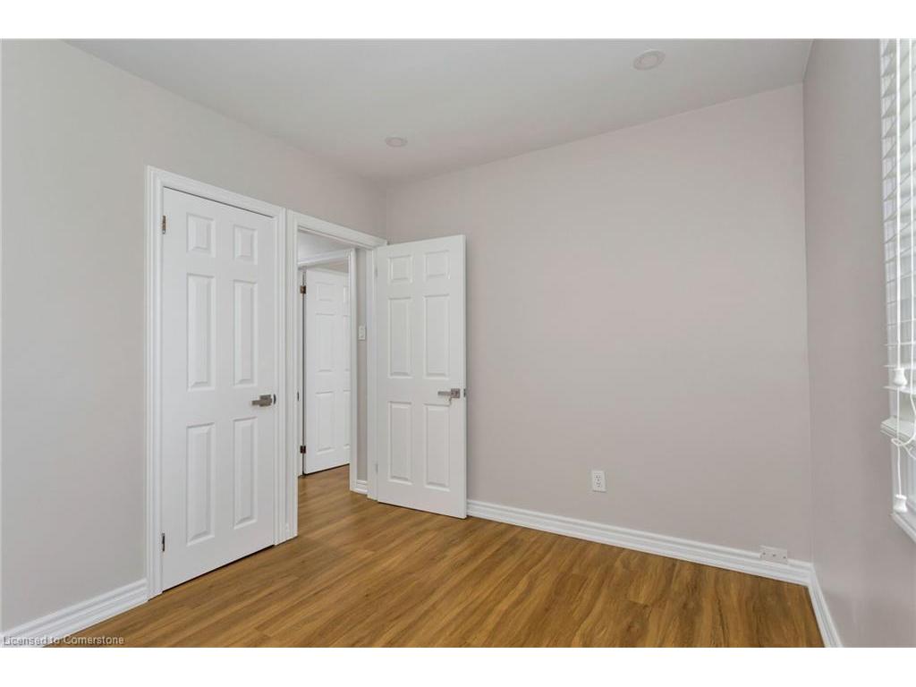 









1181


Newton

Road,
Oakville,




ON
L6H 2A1


