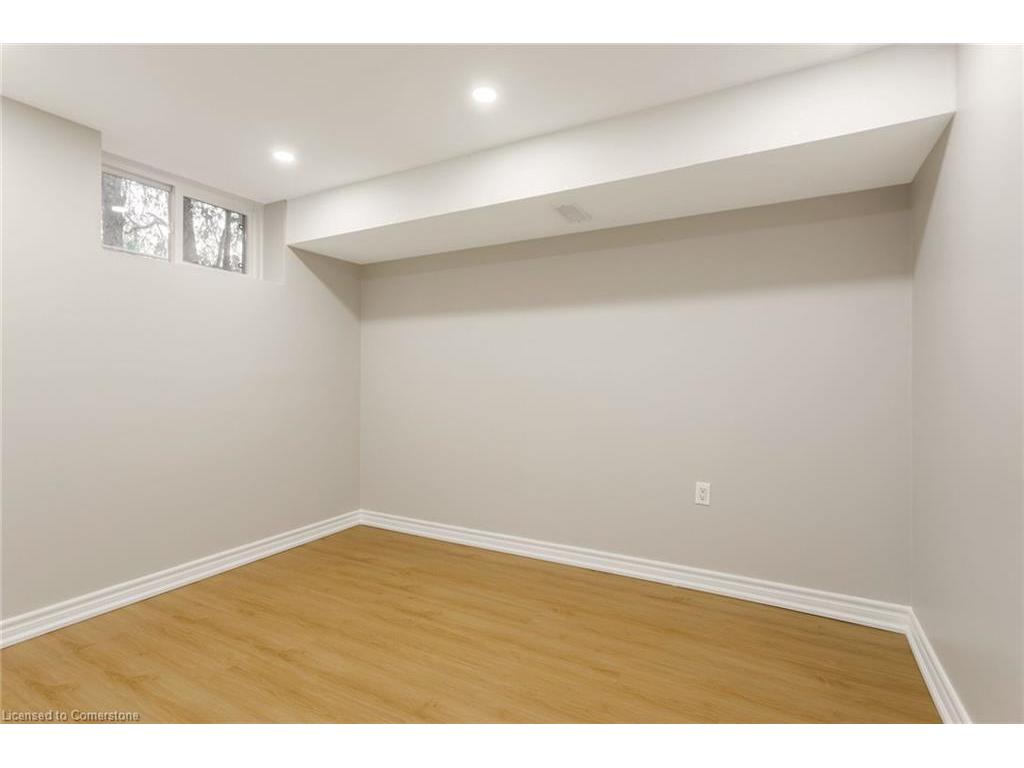 









1181


Newton

Road,
Oakville,




ON
L6H 2A1

