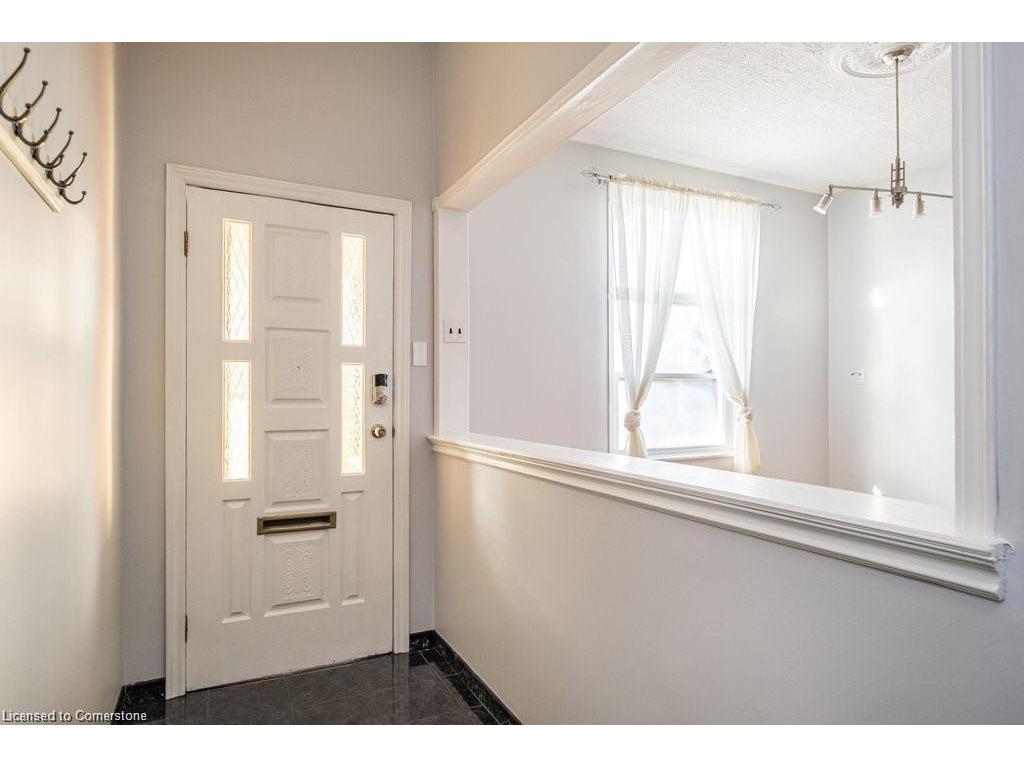 









136


Dundurn

Street North,
Hamilton,




ON
L8R 3E8

