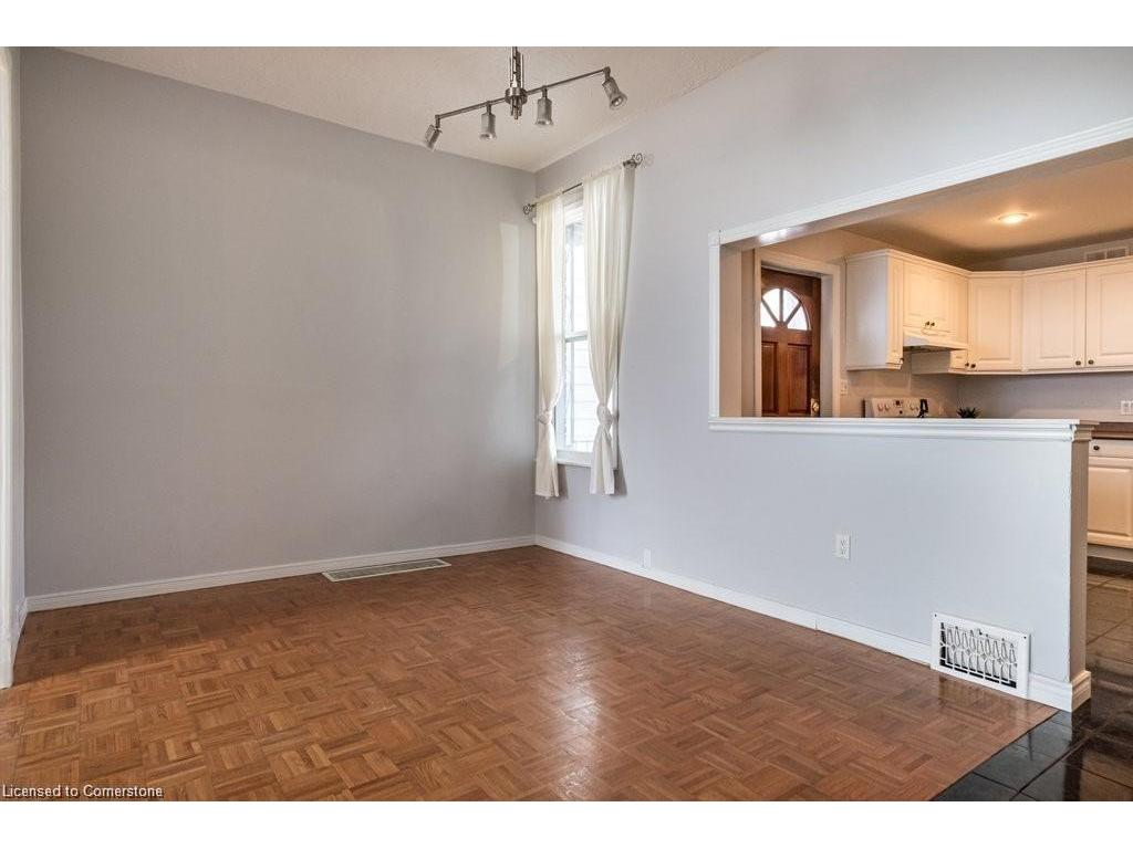 









136


Dundurn

Street North,
Hamilton,




ON
L8R 3E8

