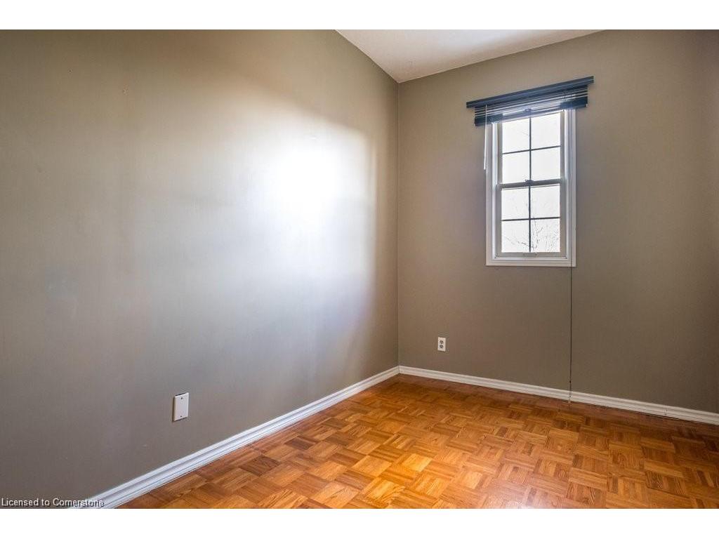 









136


Dundurn

Street North,
Hamilton,




ON
L8R 3E8


