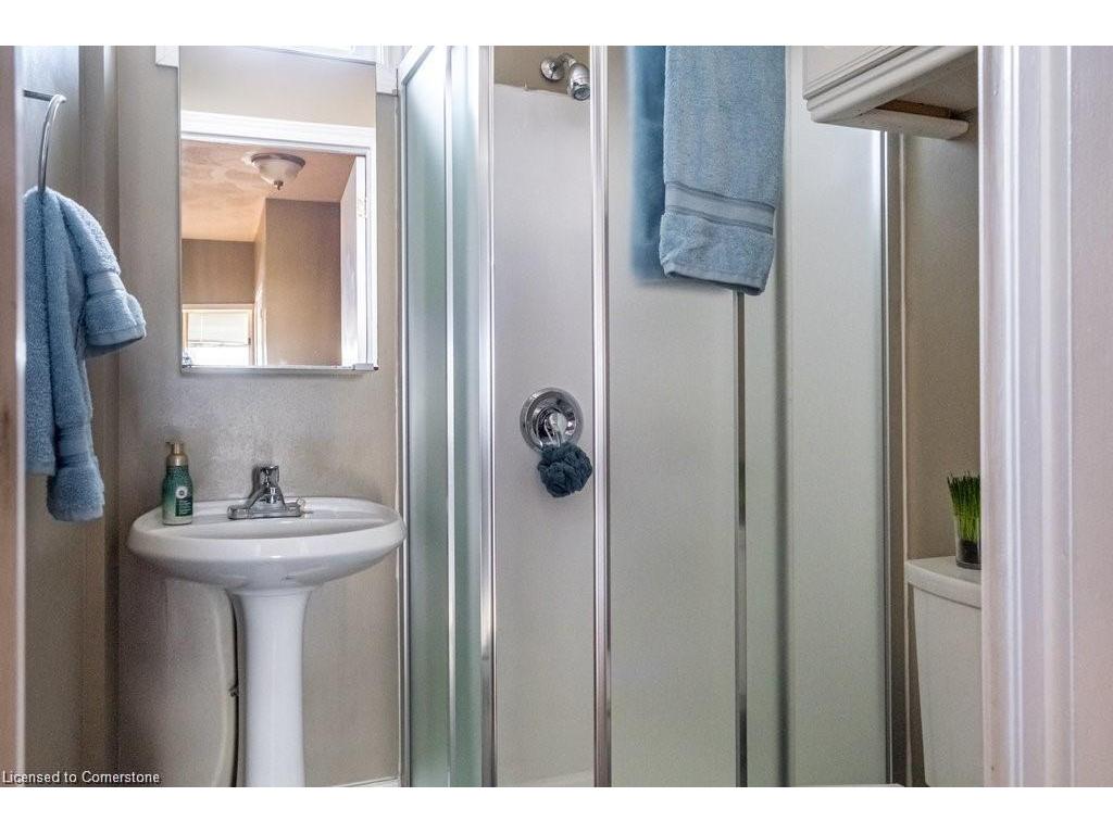 









136


Dundurn

Street North,
Hamilton,




ON
L8R 3E8

