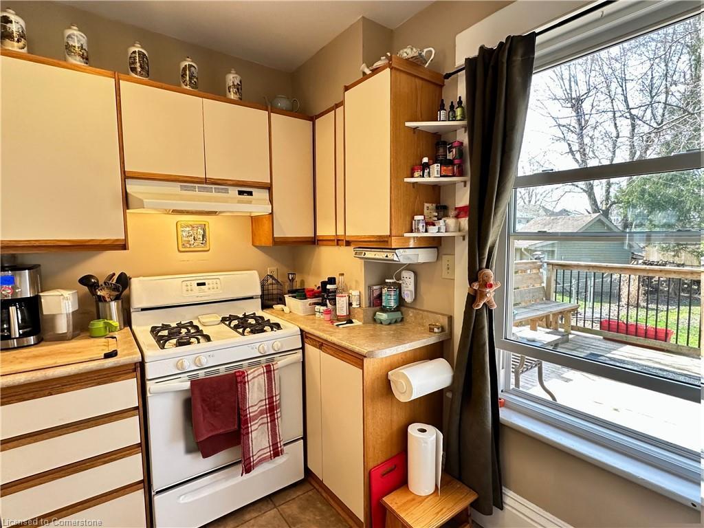 









110


Park

Avenue West,
Dunnville,




ON
N1A 1M6

