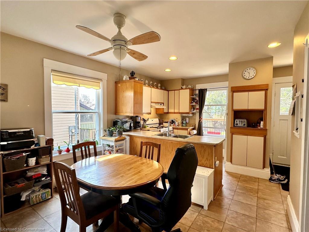 









110


Park

Avenue West,
Dunnville,




ON
N1A 1M6

