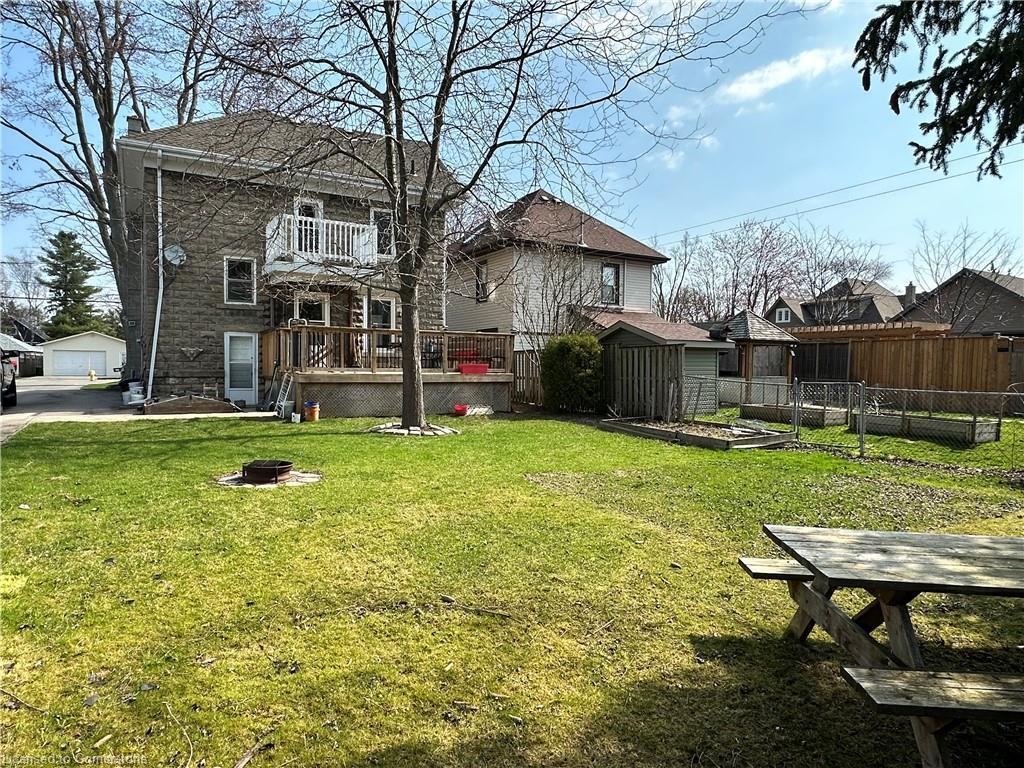 









110


Park

Avenue West,
Dunnville,




ON
N1A 1M6

