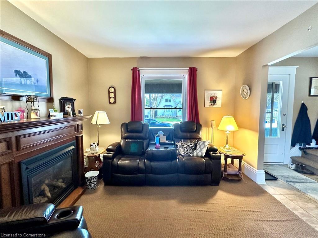 









110


Park

Avenue West,
Dunnville,




ON
N1A 1M6

