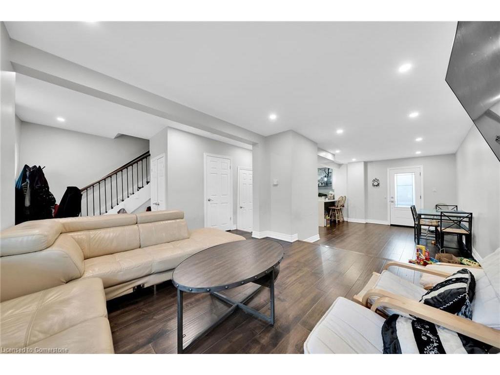 









199


Bay

Street North,
Hamilton,




ON
L8R 2R1

