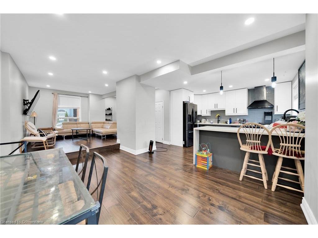 









199


Bay

Street North,
Hamilton,




ON
L8R 2R1

