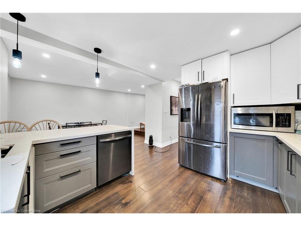 









199


Bay

Street North,
Hamilton,




ON
L8R 2R1

