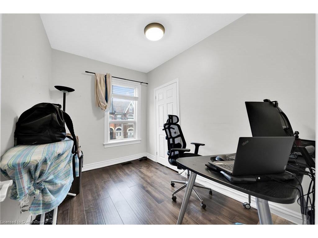 









199


Bay

Street North,
Hamilton,




ON
L8R 2R1

