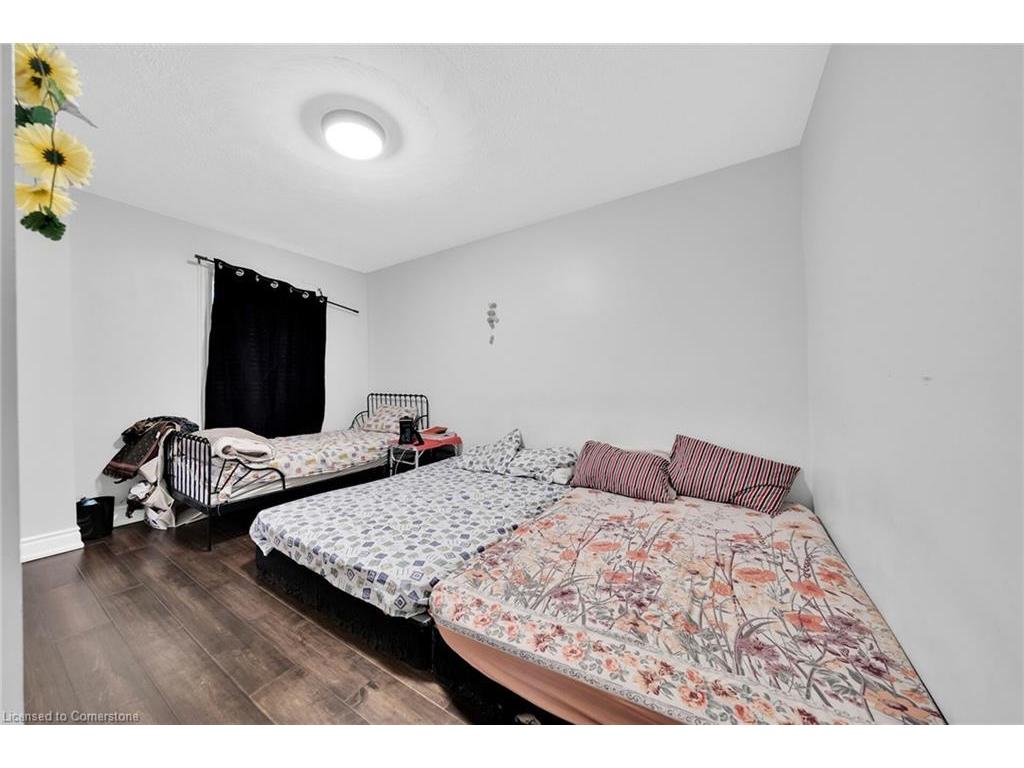 









199


Bay

Street North,
Hamilton,




ON
L8R 2R1

