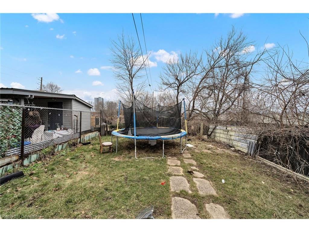 









199


Bay

Street North,
Hamilton,




ON
L8R 2R1


