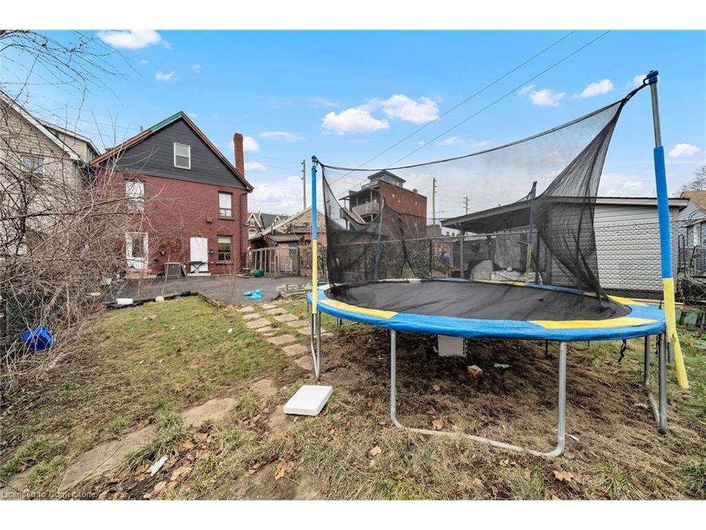 









199


Bay

Street North,
Hamilton,




ON
L8R 2R1

