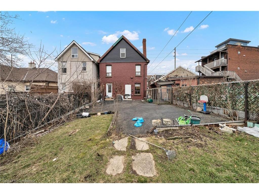 









199


Bay

Street North,
Hamilton,




ON
L8R 2R1

