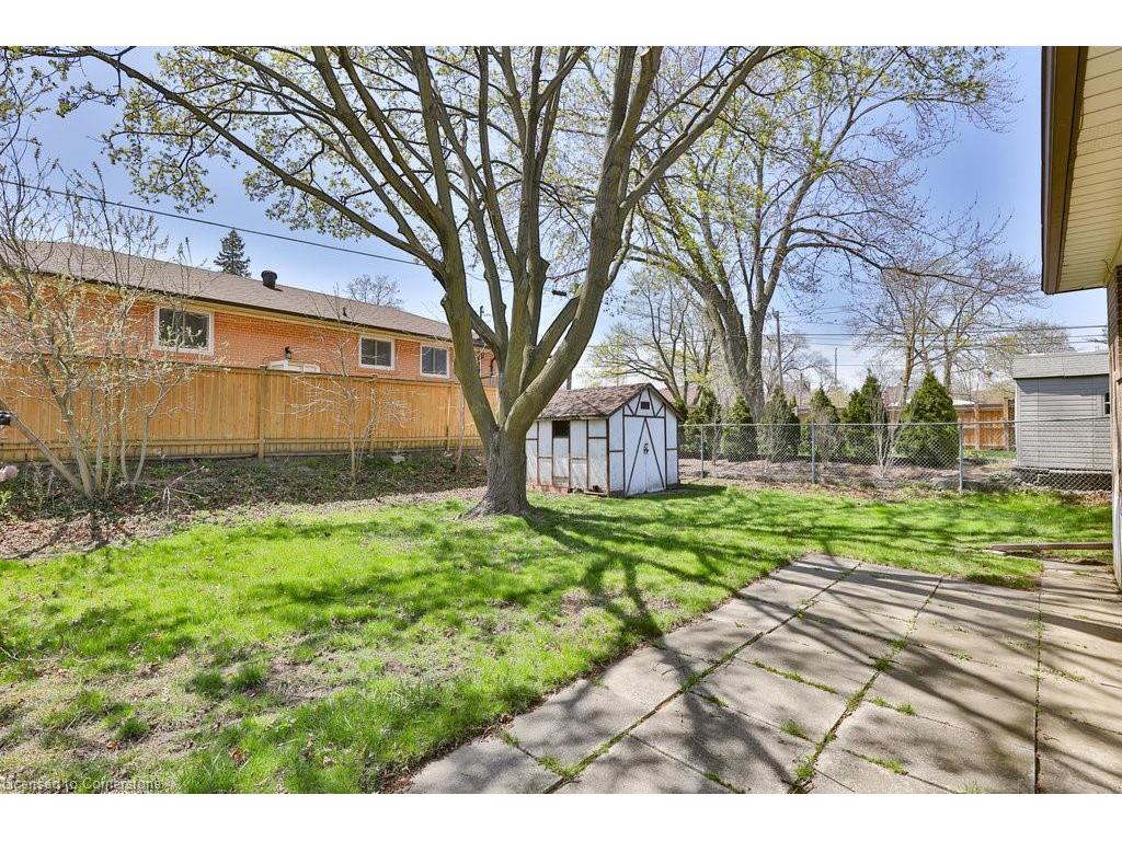 









1608


Robillard

Road,
Mississauga,




ON
L5J 3K7

