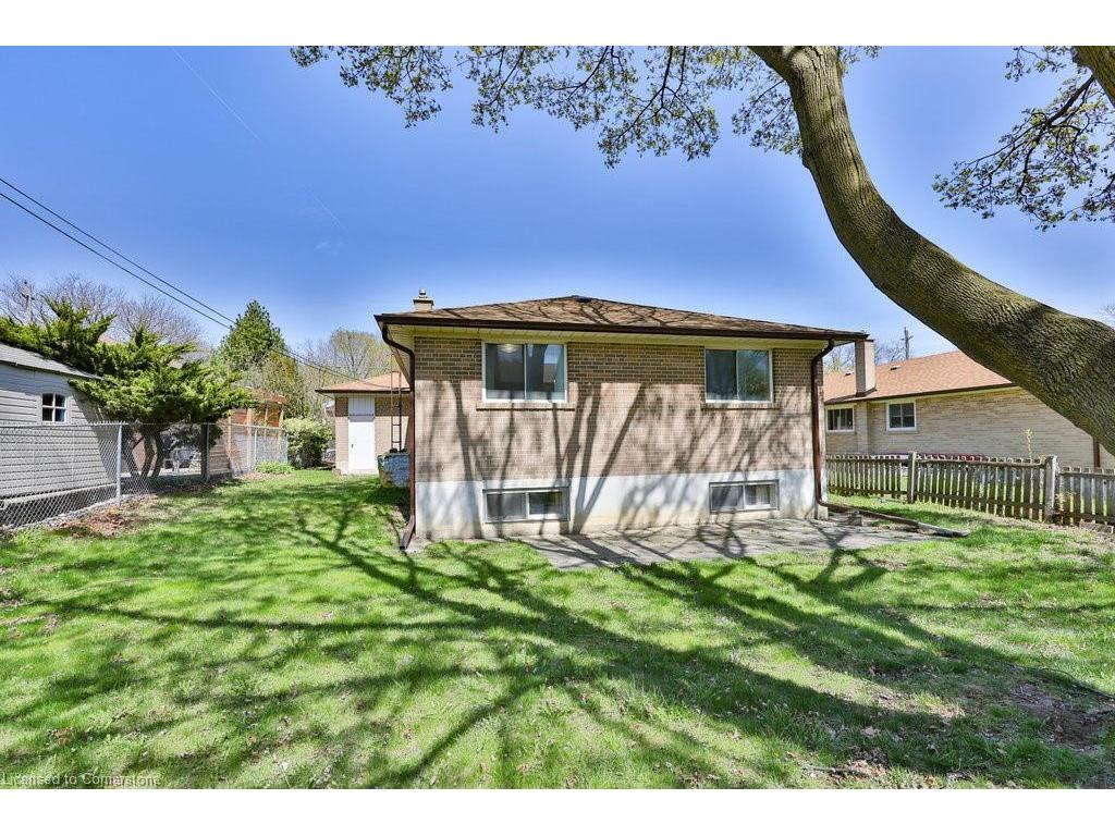 









1608


Robillard

Road,
Mississauga,




ON
L5J 3K7

